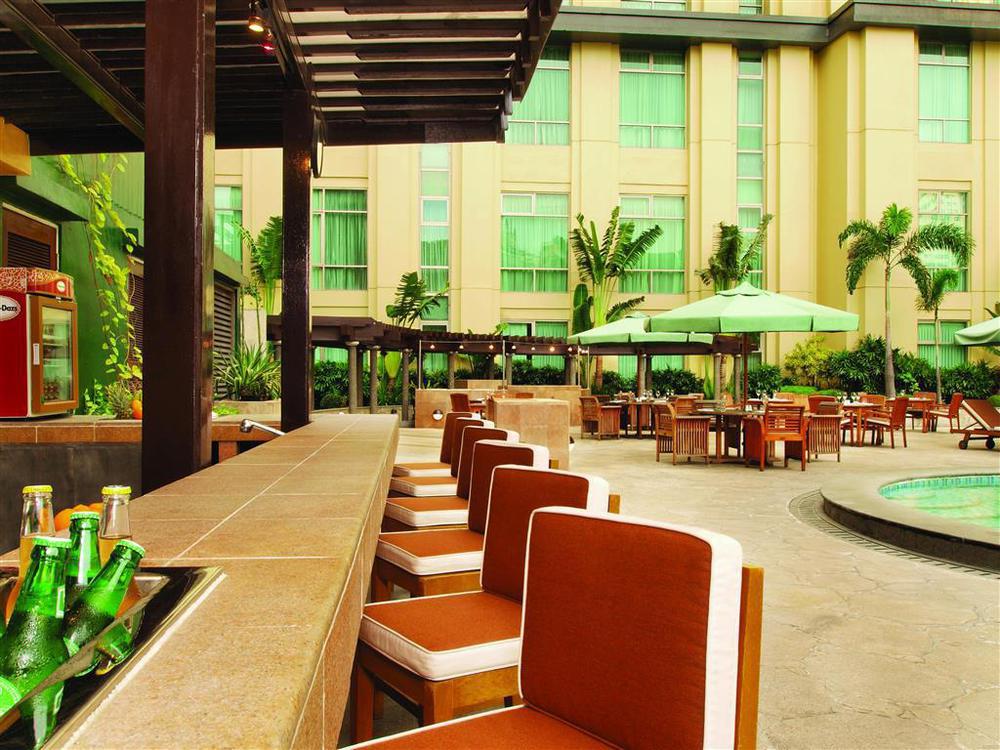New Coast Hotel Manila Restaurant billede