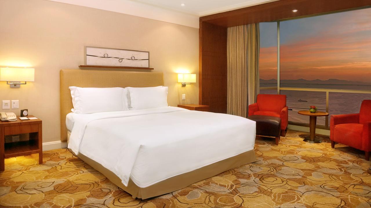 New Coast Hotel Manila Eksteriør billede